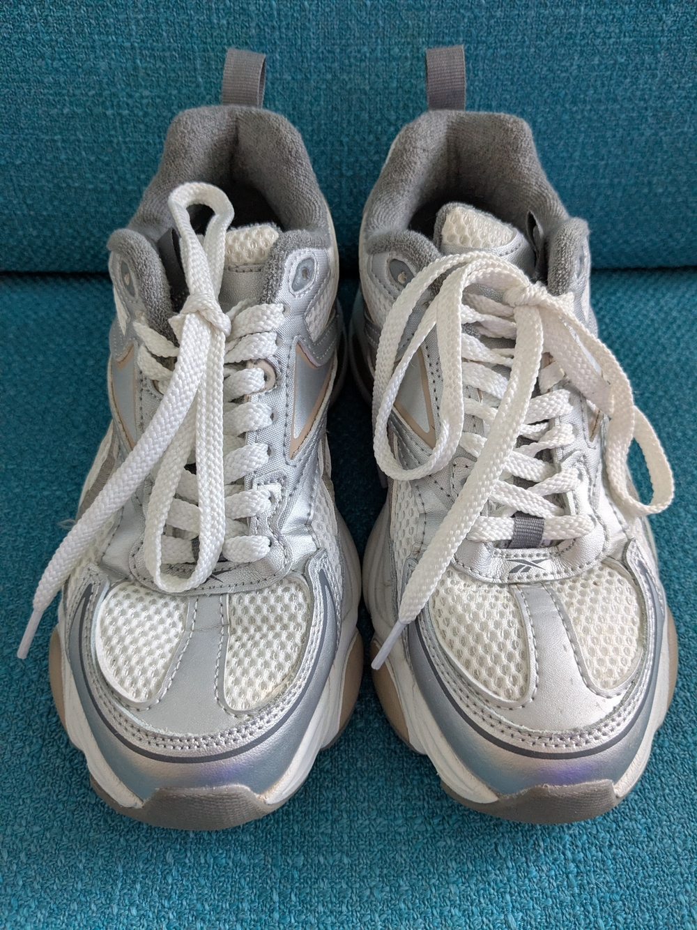 Reebok Women's White and Gray Mesh Sneakers Comfort Footbed Size 8 EUC